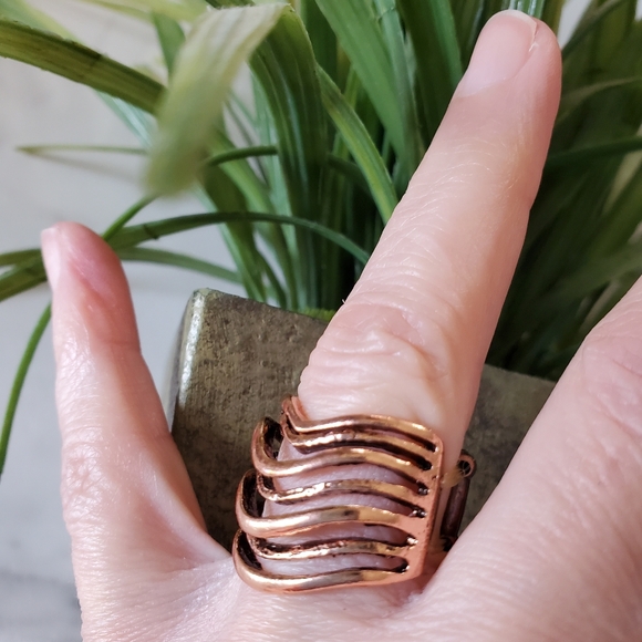 Copper Tone Stretch Band Ring Stack Look  💥3 for $24💥 - Picture 12 of 12